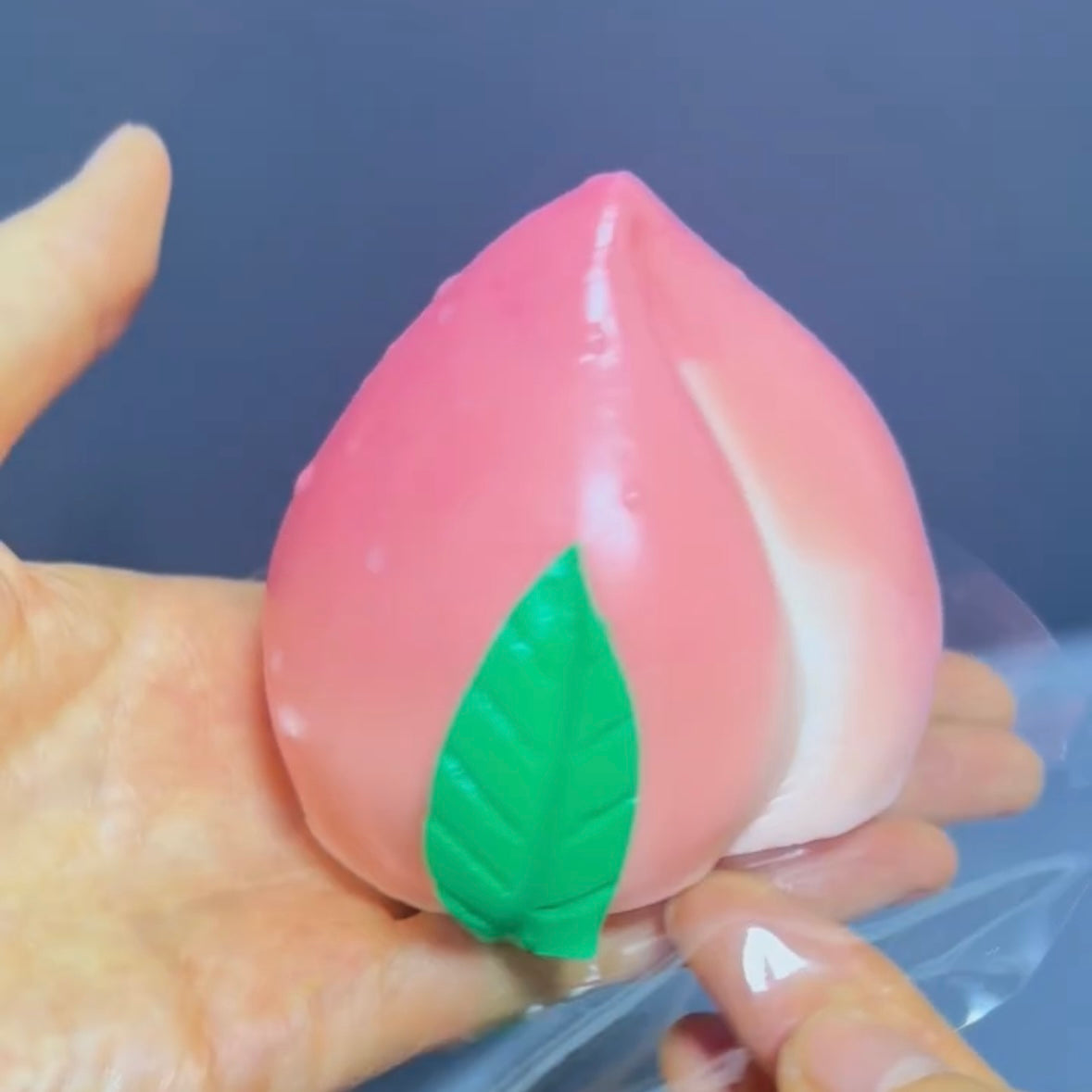 160g Handmade Silicone Peach Stress Relief Squishy Toy