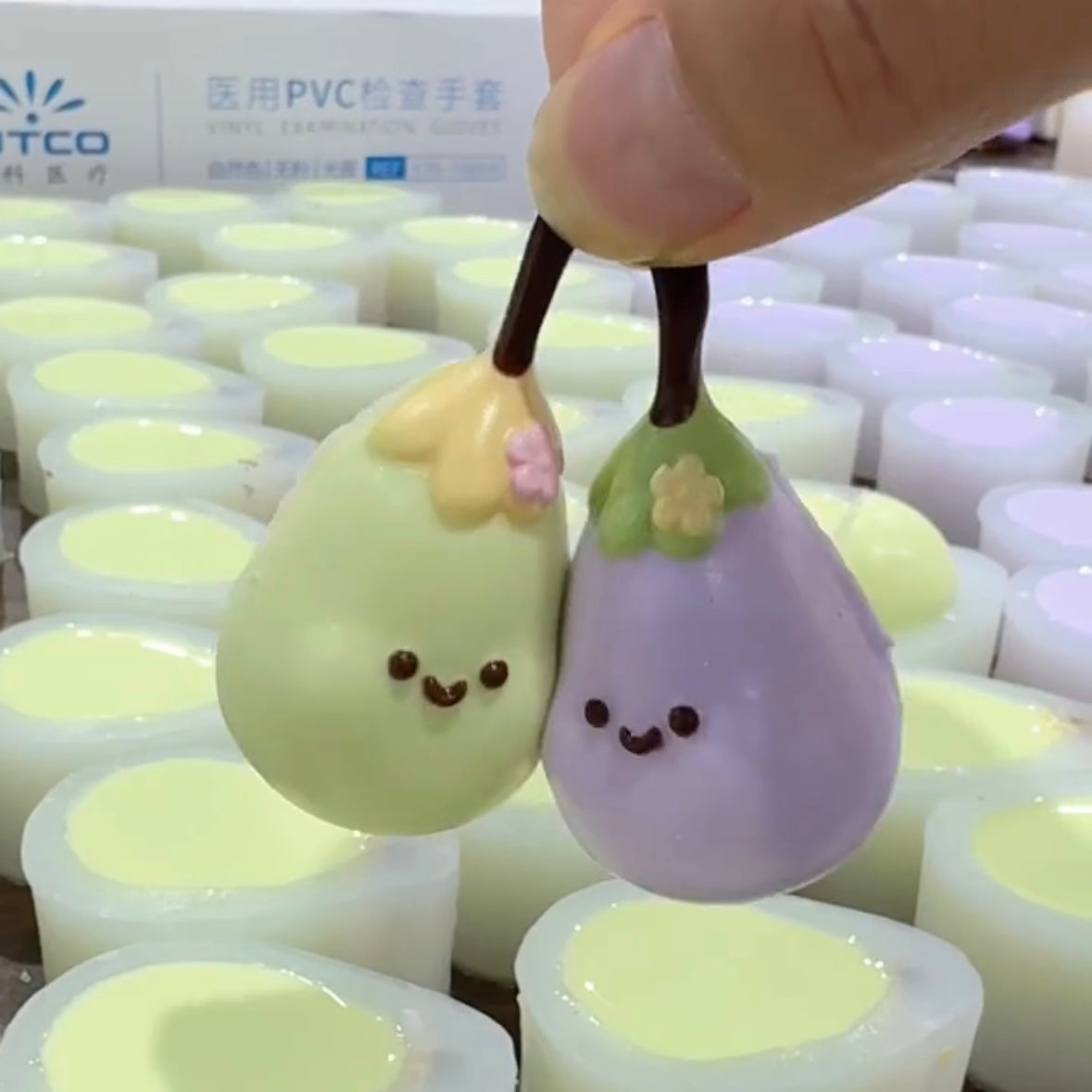 2pcs Mini Eggplant Taba Squishy Toy
