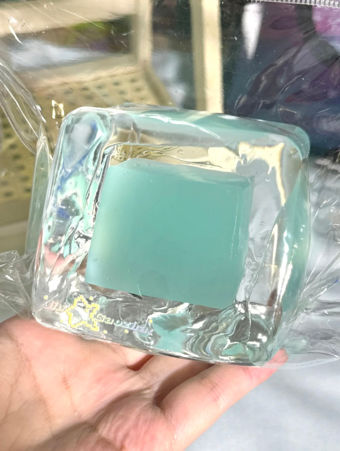 250g Handmade Transparent Ice Cube Taba Squishy Toy (flowing Liquid in The Middle)