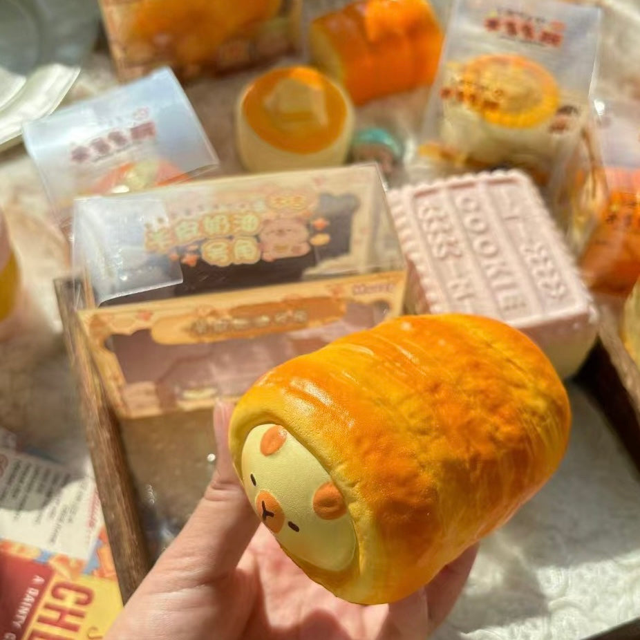Slow Rising Squishy Capybara Stress Relief Decompression Toy