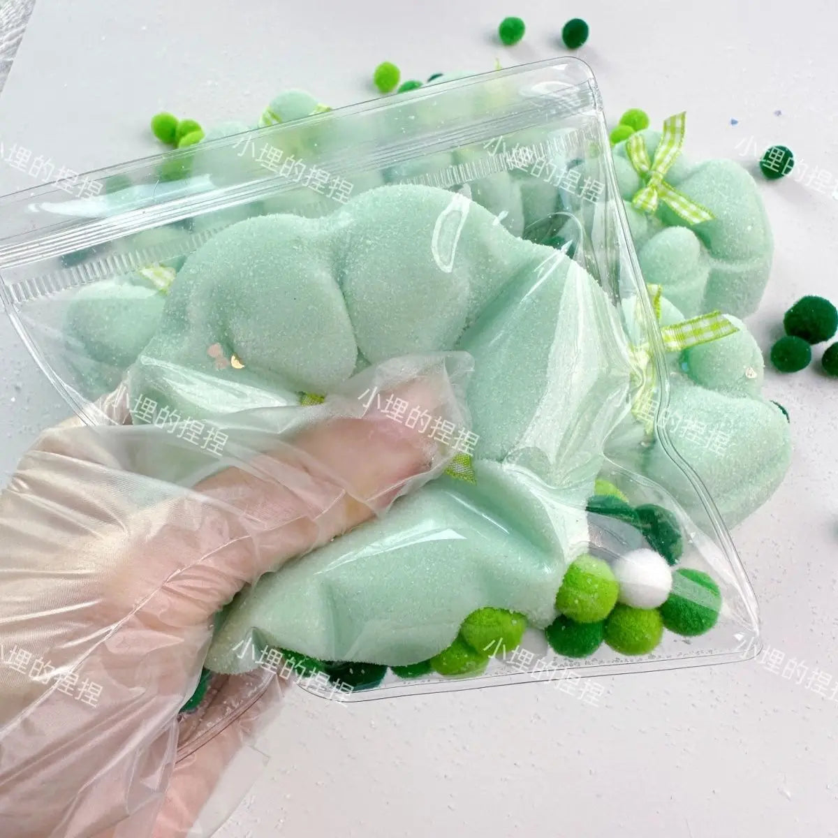 Handmade Green Cat's Paw Taba Squishy Toy - Christmas Series