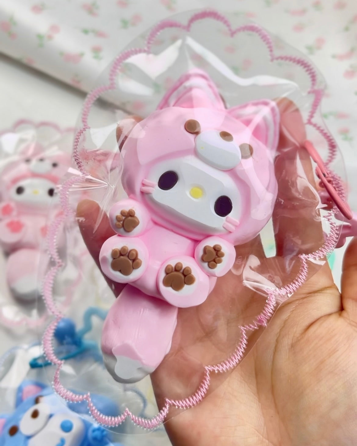 Big Tail Cartoon Suit Kuromi Kitty Squishy Taba Squishy Toy