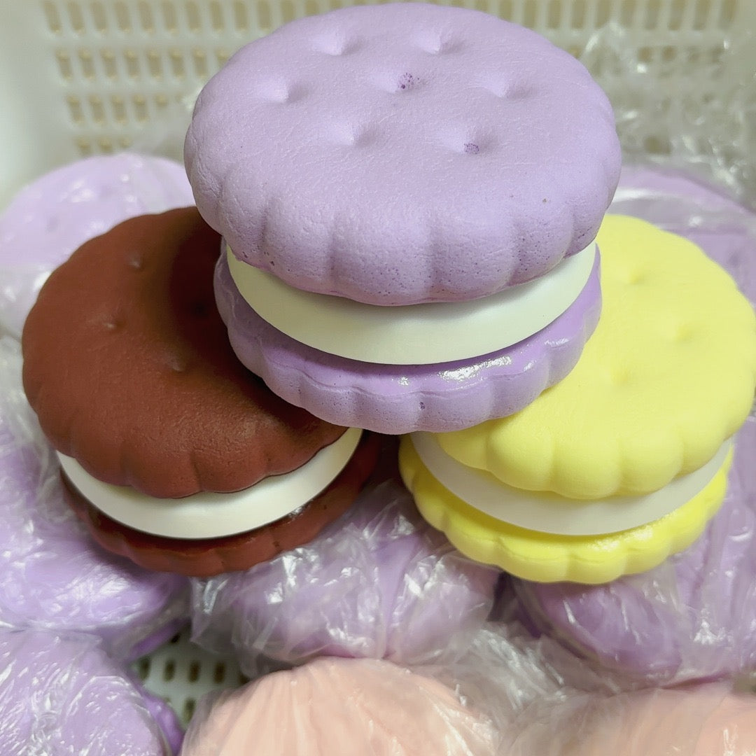 Slow Rising Squishy Biscuit Stress Relief Decompression Toy