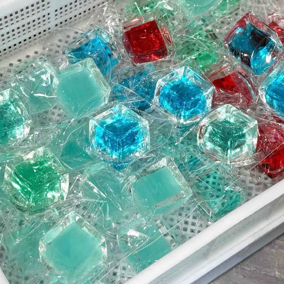 250g Handmade Transparent Ice Cube Taba Squishy Toy (flowing Liquid in The Middle)