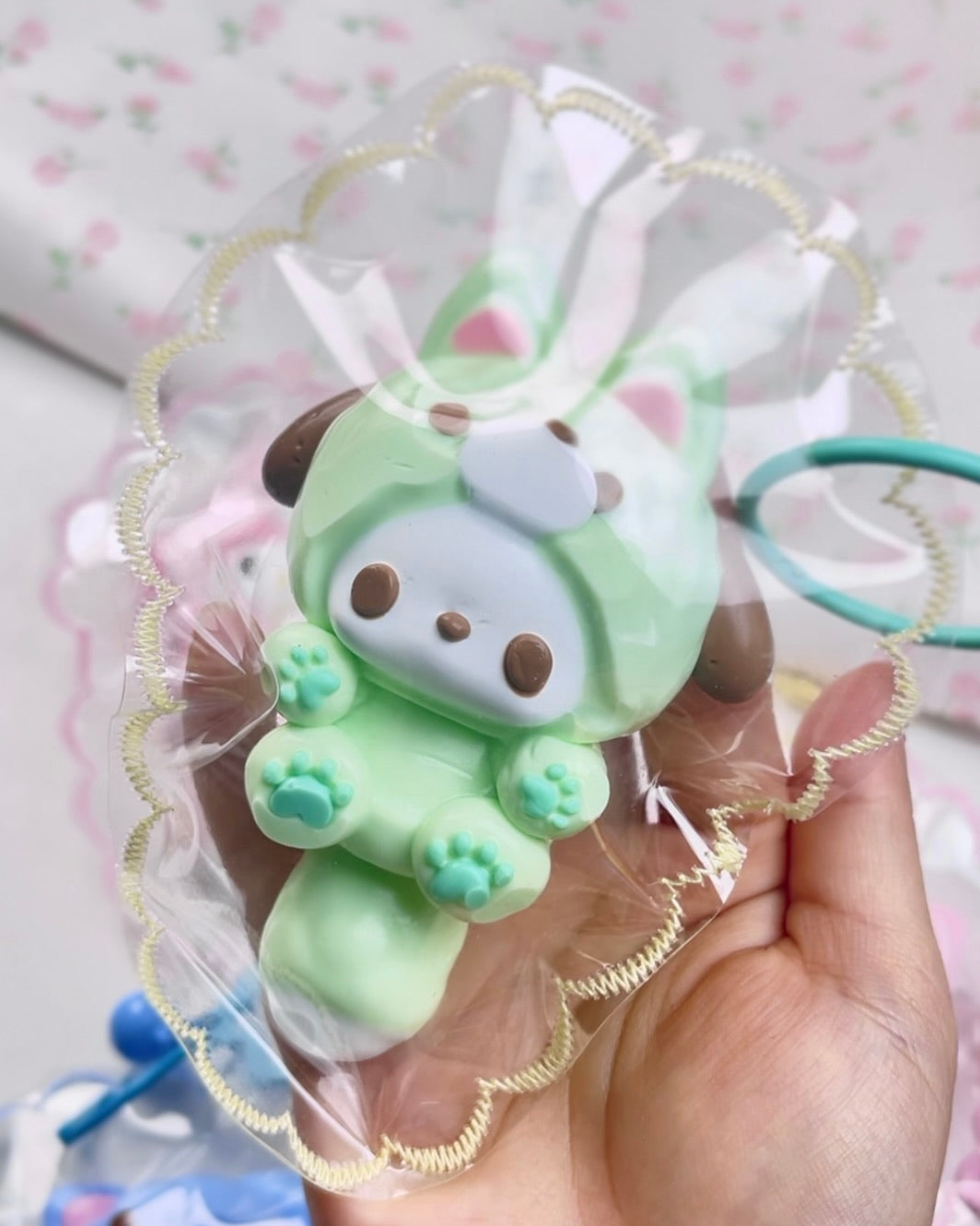 Big Tail Cartoon Suit Kuromi Kitty Squishy Taba Squishy Toy