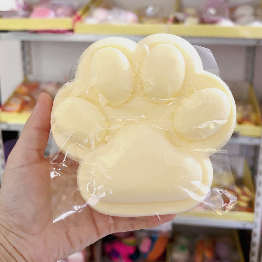 Slow Rising Squishy Cat's Paw Stress Relief Decompression Toy