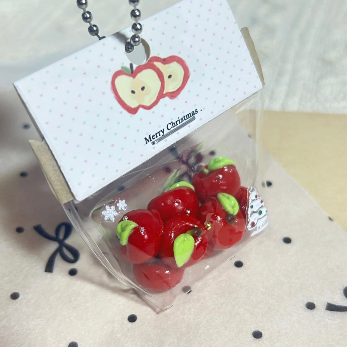 7pcs Handmade Silicone Mini Apple / Tomato Taba Squishy Toy