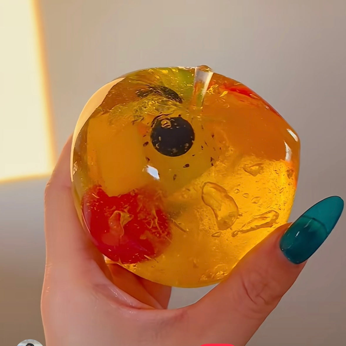 Apple Shape Vasline & Crisp Satisfying Sound Stress Ball