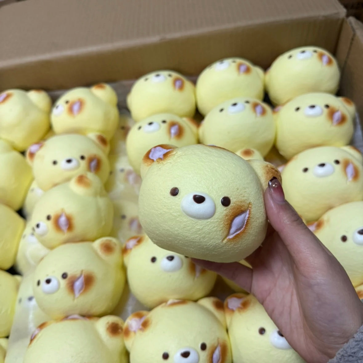 Slow Rising Squishy Bear Head Stress Relief Decompression Toy