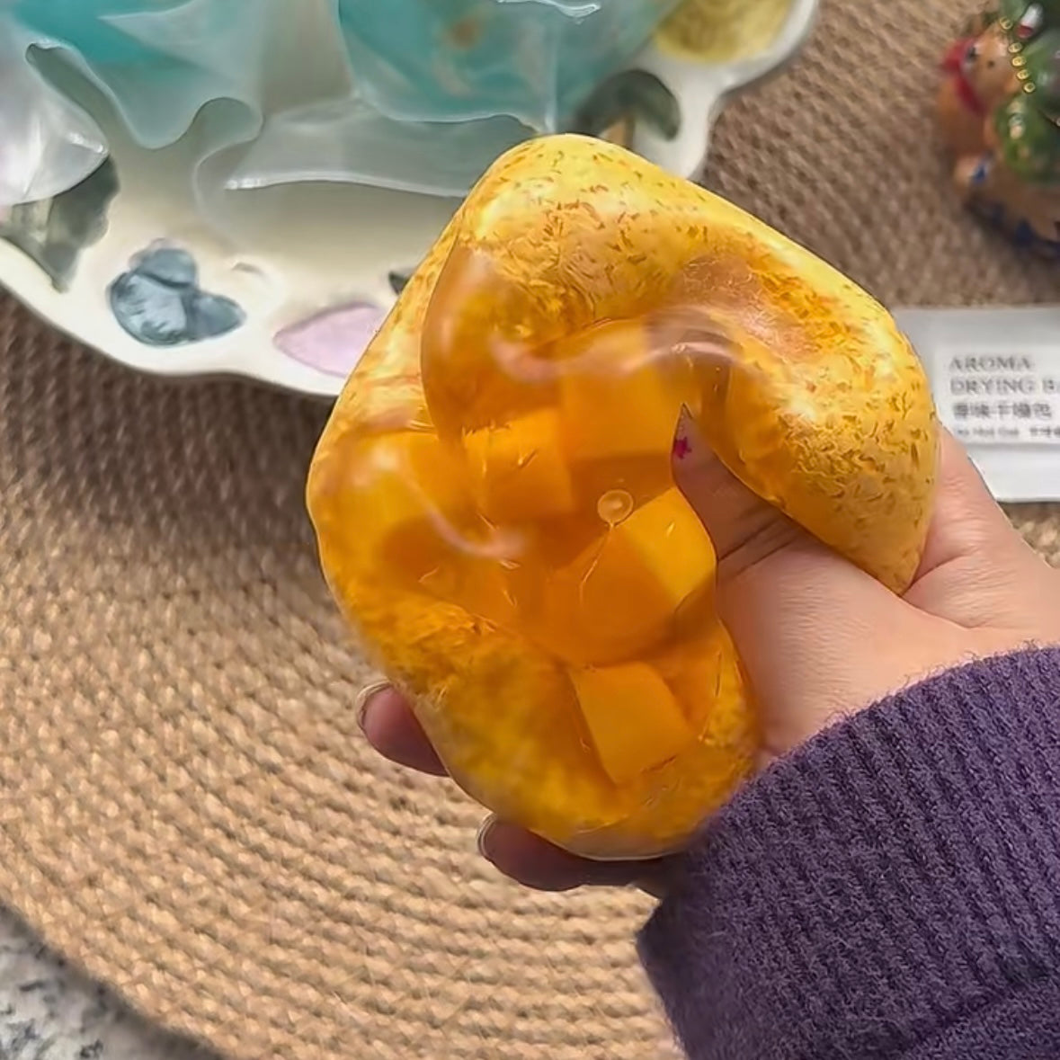 Mango Crisp Satisfying Sound Stress Ball Squishy Stress Relief Decompression Toy