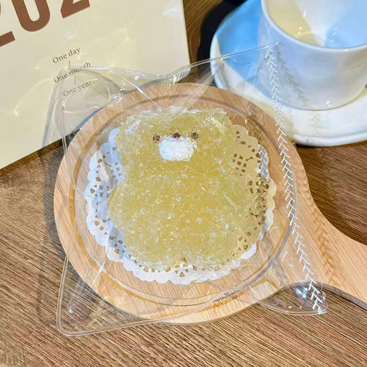 Crisp Satisfying Sound Bear Squishy Toy