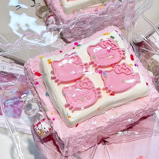 Hello Kitty Toast Taba Squishy Toy