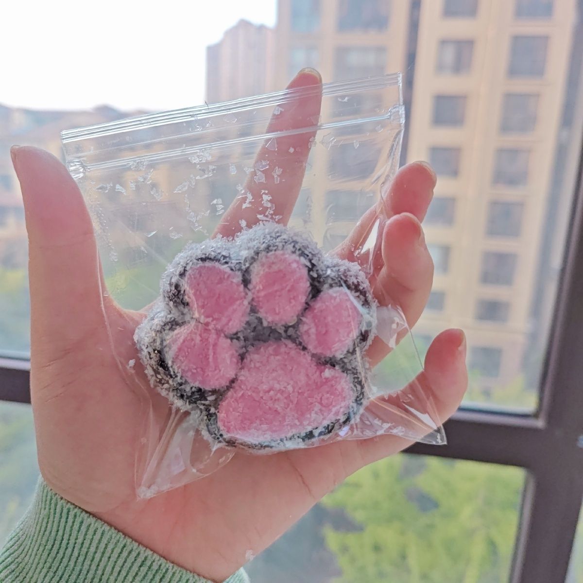 Handmade Silicone Cat's Paw Stress Relief Squishy Toy Black-Pink